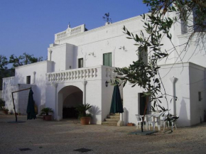 Отель Masseria Trotta B&B  Фазано